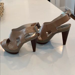 Michael Kors beige high heels